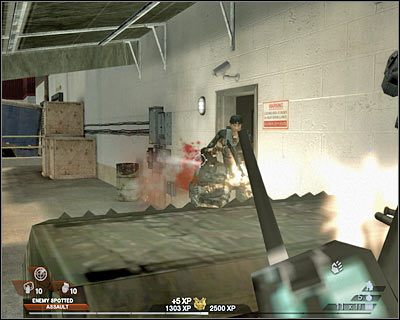 Kobietę możesz już zignorować, gdyż nie ma już obaw o jej życie - Zakłady (cz.2) | Akt 2 - Stara część Vegas | Rainbow Six Vegas 2 - Tom Clancys Rainbow Six Vegas 2 - poradnik do gry