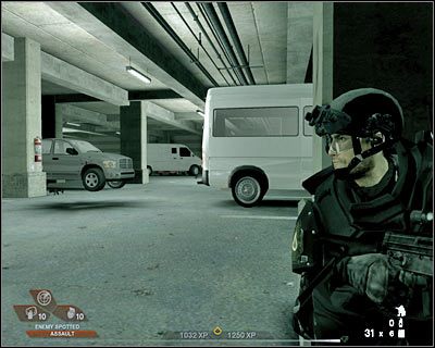 Rozkaż teraz podwładnym, żeby schowali się za zaparkowaną po prawej stronie białą furgonetką - Podziemny parking (cz.1) | Akt 2 - Stara część Vegas | Rainbow Six Vegas 2 - Tom Clancys Rainbow Six Vegas 2 - poradnik do gry