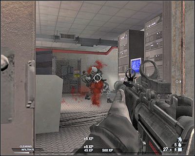 Zwołaj swoich ludzi i idź do schodów, które prowadzą na wyższy poziom - Negocjacje (cz.3) | Akt 1 - Pireneje | Tom Clancys Rainbow Six Vegas 2 - Tom Clancys Rainbow Six Vegas 2 - poradnik do gry