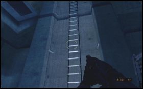 O wilku mowa - zaraz bowiem budynek, w którym siedzicie, zostanie zaatakowany przez omawiane robaki - [Rozdział] The Shortest Straw | Turok - Turok - poradnik do gry