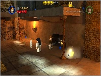 W następnym pomieszczeniu na środku ułóż z klocków blok - Chapter 4 - The Well of Souls (cz.3) - Poszukiwacze Zaginionej Arki - LEGO Indiana Jones: The Original Adventures - poradnik do gry
