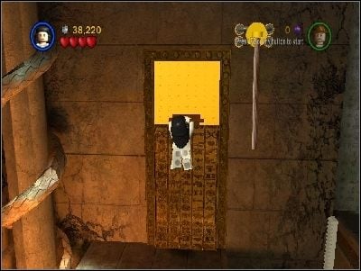 Zmień postać na Marion i wskocz na górę - Chapter 4 - The Well of Souls (cz.3) - Poszukiwacze Zaginionej Arki - LEGO Indiana Jones: The Original Adventures - poradnik do gry