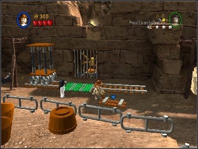 Niemal od razu zostaniesz zaatakowany - Chapter 5 - Pursuing the Ark (cz.1) - Poszukiwacze Zaginionej Arki - LEGO Indiana Jones: The Original Adventures - poradnik do gry