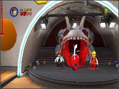 Trzeci diament znajdziesz na stole, na środku pomieszczenia - Chapter 1 - Shanghai Showdown (cz.1) - Świątynia Zagłady - LEGO Indiana Jones: The Original Adventures - poradnik do gry