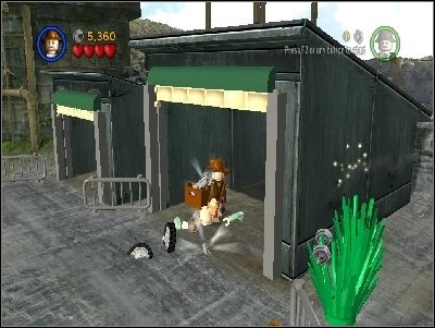 Jedź przed siebie, ignorując strażników na motorach - Chapter 3 - Motorcycle Escape (cz.2) - Ostatnia Krucjata - LEGO Indiana Jones: The Original Adventures - poradnik do gry