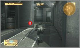 Na rogu, tuż obok drabiny, zatrzymaj się i poczekaj kilka sekund - Outer Haven - Ship Bow | Akt piąty Metal Gear Solid 4 Guns of the Patriots - Metal Gear Solid 4: Guns of the Patriots - poradnik do gry