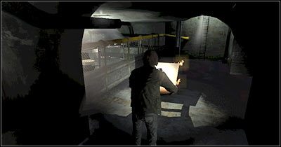 Po dotarciu do drabiny (screen) szybko obróć się i POŁÓŻ palące się krzesło bezpośrednio przed sobą - Scena 3 - Ścieki (cz.2) | Epizod 3 Alone in the Dark - Alone in the Dark - poradnik do gry