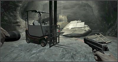 Do podnoszenia i opuszczania widełek wózka domyślnie używane są klawisze HOME i END - Scena 2 - Starożytna ścieżka | Epizod 6 Alone in the Dark - Alone in the Dark - poradnik do gry