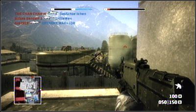 Punkt obok [1] oznacza właściwie wszystkie dachy w okolicy, zawzięcie wykorzystywane przez napastników po zniszczeniu pierwszej pary skrzyń - Deconstruction | Analiza map | Battlefield Bad Company - Battlefield: Bad Company - poradnik do gry