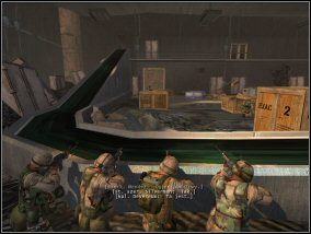 Podążaj w stronę sporego placu z wrakami - Misja 4 | Misje w Full Spectrum Warrior - Full Spectrum Warrior - poradnik do gry