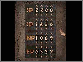 We wnękach w lewej części holu znajdują się posągi-sarkofagi, pochodzenie których opisane jest na stojących przy nich tabliczkach - Poradnik do gry - [Opis przejścia] Część pierwsza (1) - Sherlock Holmes: Tajemnica Mumii - poradnik do gry