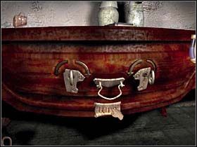 W końcu detektyw wraca do biurka i raz jeszcze ogląda szufladę - [Opis przejścia] Część trzecia (3) | Sherlock Holmes Tajemnica Mumii - Sherlock Holmes: Tajemnica Mumii - poradnik do gry