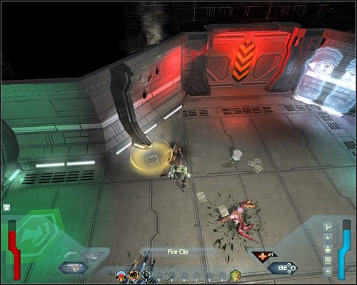 Po zapisaniu stanu gry proponuję zejść po okolicznych schodach (screen) na niższy poziom (białe 2 na mapie) - Crew Recreation - Questy (cz.1) | Poziom 3 w Space Siege - Space Siege - poradnik do gry