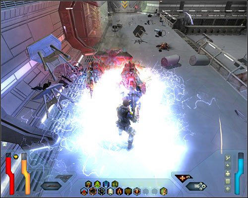 Jeśli chcesz, możesz teraz zbadać cztery mniejsze pomieszczenia, likwidując jedynie kilku obcych - Colonist Quarters - Questy (cz.1) | Poziom 11 w Space Siege - Space Siege - poradnik do gry