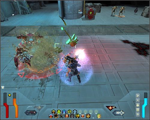 Udaj się do zlokalizowanego na piętrze panelu i użyj go - Coldsleep B - Questy (cz.2) | Poziom 12 w Space Siege - Space Siege - poradnik do gry