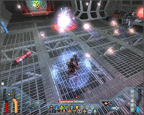 Gdy tylko wyjdziesz na zewnątrz, podejdź troszeczkę do przodu i zainteresuj się leżącą tu bronią (screen) - Hold C - Questy (cz.2) | Poziom 22 w Space Siege - Space Siege - poradnik do gry