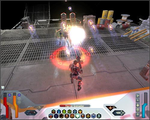 Po dotarciu do nowej, większej hali, ostrzelaj widoczne w oddali roboty - Transit Center - Questy (cz.1) | Poziom 23 w Space Siege - Space Siege - poradnik do gry