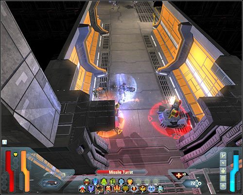 Pomieszczenie z panelem kontrolnym jest naturalnie bronione przez bardzo liczną grupę botów (screen) - Transit Center - Questy (cz.2) | Poziom 23 w Space Siege - Space Siege - poradnik do gry