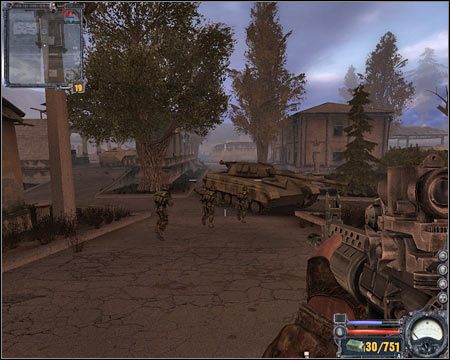 Wrogowie skupieni są głównie wewnątrz budynku, w którym w pierwszej części serii znajdowało się centrum dowodzenia Powinności - Questy (cz.3) | Magazyny Wojskowe | Stalker Czyste Niebo - S.T.A.L.K.E.R.: Czyste Niebo - poradnik do gry