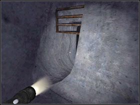 Na samym dole znajdziesz cztery laserowe słupy #1 - Level 06 - Power Station - Penumbra: Requiem - poradnik do gry