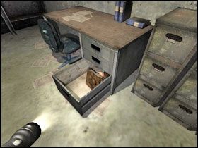 Artefakt znajdziesz na rurze tuż na początku gry #1 - Artefakty - Penumbra: Requiem - poradnik do gry