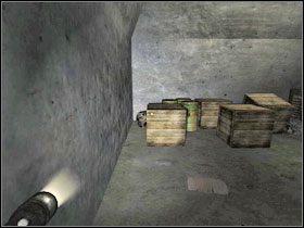 Ustaw je tuż pod rurą #1 , po czym skocz i sprawnie chwyć figurkę #2 - Artefakty - Penumbra: Requiem - poradnik do gry