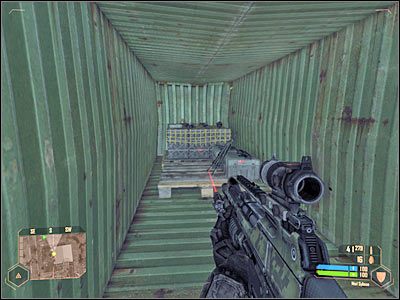 Idź dalej na południe, a natrafisz na zaparkowany wóz opancerzony (screen) - Nawiązanie łączności z samolotem | Misja 7 | Crysis Warhead - Crysis: Warhead - poradnik do gry