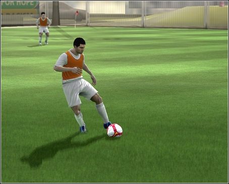 Zwyczajny zwód - Skill Modifier + przód + góra - Specjalne zagrania | Sterowanie w FIFA 09 - FIFA 09 - poradnik do gry