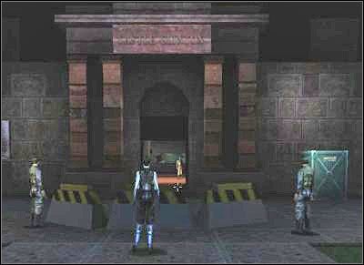 W centrum lokacji znajduje się pomieszczenie, w którym znajdziesz Datacube z kodem do wejścia w podłodze (666) - Misja 2 - Battery Park | Solucja Deus Ex - Deus Ex - poradnik do gry