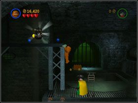 Wyjedź na lewy zbiornik wody i przejdź po dnie do prawego - Under the City (cz.1) | Heros Episode 2 | LEGO Batman The Videogame - LEGO Batman: The Videogame - poradnik do gry