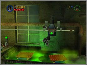 Włącz maszynę, która wleje toksyny do pojemnika i przeskocz po kładkach - Jokers Home Turf (cz.3) | Heros Episode 3 | LEGO Batman The Videogame - LEGO Batman: The Videogame - poradnik do gry