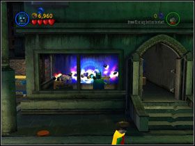 Zbuduj uchwyt do platformy i przeskocz przez płot - In the Dark Night (cz.1) | Heros Episode 3 | LEGO Batman The Videogame - LEGO Batman: The Videogame - poradnik do gry