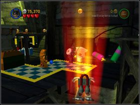 Free Play: Na powyższych obrazkach widoczne są miejsca ostatnich dwóch Kanistrów (#9, #10) - To the Top of the Tower (cz.3) | Heros Episode 3 | LEGO Batman The Videogame - LEGO Batman: The Videogame - poradnik do gry