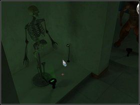 Kolejny jest wilkołak, gdzie znajdziesz szablę i ciężki miecz, a przy szkielecie wypatrz broszkę - To jest we krwi (Its In the blood) cz.1 | The Hardy Boys The Hidden Theft - The Hardy Boys: The Hidden Theft - poradnik do gry