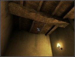 W środku znajdują się dwie skrzynie - 8. Vladovista, dzień 3 | Dracula 3 The Path of the Dragon - Dracula 3: The Path of the Dragon - poradnik do gry