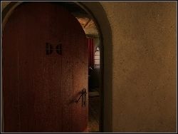 Podejdź do biurka i otwórz nożem paczkę - 11. Vladovista, powrót cd. - Dracula 3: The Path of the Dragon - poradnik do gry