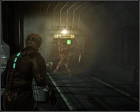 Niszczymy konsolę sterującą, uderzając w nią bronią (LPM ) - Nowe transporty (cz.1) | Rozdział 01 | Solucja Dead Space - Dead Space - poradnik do gry