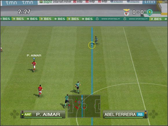 Linia piłki, zaznaczona na niebiesko. - Linia piłki | Formacje i rozgrywanie | Pro Evolution Soccer 2009 - Pro Evolution Soccer 2009 - poradnik do gry