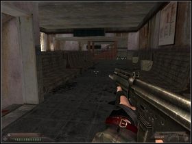 W przejściu czekają Cię dwa ataki pary drapieżników - przy schodzeniu w dół oraz wychodzeniu do góry - Stacja kolejowa cz.2 | Dusk-12 Strefa Śmierci - Dusk-12: Strefa Śmierci - poradnik do gry