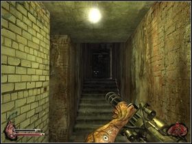 Teraz prosto, kolejne drzwi po lewej, a potem przed schodami w lewo - Stacja telewizyjna cz.2 | Dusk-12 Strefa Śmierci - Dusk-12: Strefa Śmierci - poradnik do gry