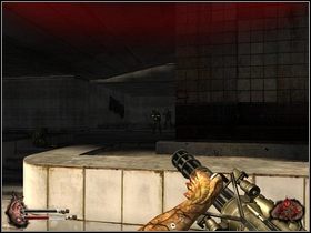 Idź w lewo - kolejni żołnierze, w tym dwaj przed wejściem po prawej - Stacja telewizyjna cz.3 | Dusk-12 Strefa Śmierci - Dusk-12: Strefa Śmierci - poradnik do gry