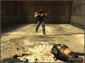 Najlepsza taktyka na Spaślaka: obiec wkoło i uderzać w plecy - Więzienie | Dusk-12 Strefa Śmierci - Dusk-12: Strefa Śmierci - poradnik do gry