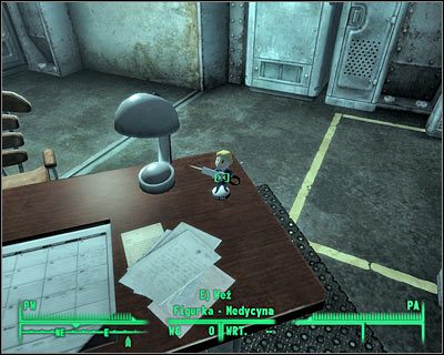 Przed wyjściem z pomieszczenia nie przegapcie figurki medycyna (powyższy screen) - Fallout 3: Niedoskonała przyszłość (Future Imperfect) - Fallout 3 - poradnik do gry