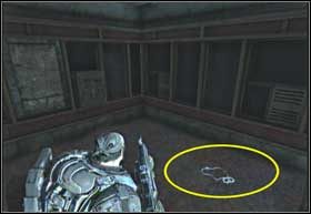 Kiedy drogę zablokują wraki samochodów, po lewej stronie znajdziesz dwa wejścia - Barykady dróg (cz.1) | Ostrze włóczni | Gears of War 2 - Gears of War 2 - poradnik do gry