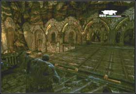 Na dole zobaczysz walczących ze sobą Locustów - Nie ma odwrotu | Rój | Gears of War 2 - Gears of War 2 - poradnik do gry