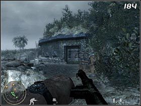 Na rozstaju dróg skręć w prawo i zbliż się do pierwszego bunkra (#184) - Miotacz i korkociąg | Kampania Call of Duty World at War - Call of Duty: World at War - poradnik do gry