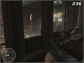 Po chwili do walki włączą się kolejni żołnierze wroga i zajmą oni balkon po drugiej stronie sali - Upadek | Punkt przełamania Call of Duty World at War - Call of Duty: World at War - poradnik do gry