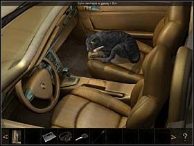 Stacjonuje tu wypasiony samochód Fainy, któremu dziewczyna pod przednie koło podkłada piłkę - Uliczki przy galerii; podwórko; galeria sztuki - Istambuł, 6 listopada 2008 - Chronicles of Mystery: Rytuał Skorpiona - poradnik do gry