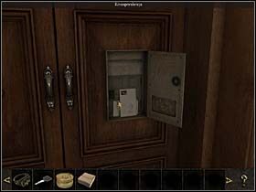 Następnego dnia nasza bohaterka kieruje się z sypialni do holu, gdzie sprawdza skrzynkę pocztową na drzwiach wyjściowych (zbliżenie) - Hol; warsztat; przystań - La Valletta; wyspa Gozo, 9 listopada 2008 - Chronicles of Mystery: Rytuał Skorpiona - poradnik do gry