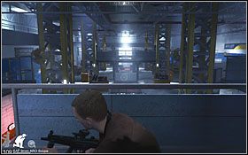 W ten sposób dostaniesz się do miejsca, w którym stoczysz ostatnią bitwę tego etapu - Etap IX - Miami Airport (cz.2) | Quantum of Solace - Quantum of Solace - poradnik do gry